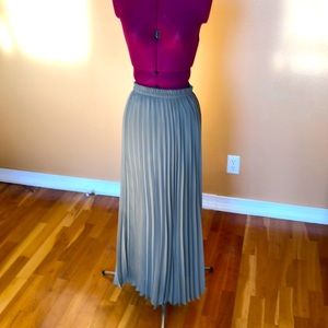 Uniqlo Chiffon Skirt